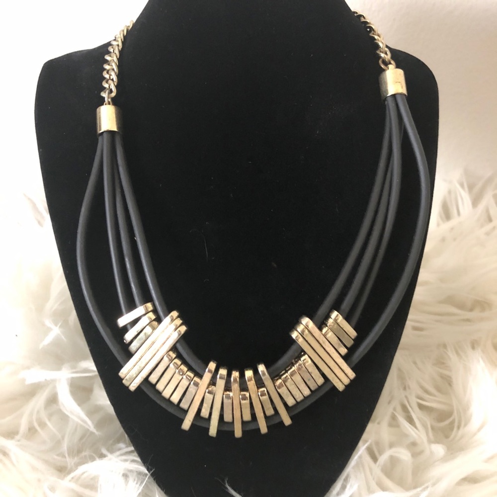 ❗️BOGO FREE❗️Statement Necklace
